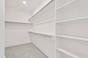 243 Rebecca St, Houston, TX 77022 - Photo 17