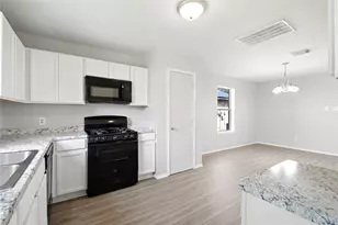 10235 Revelstoke Dr, Houston, TX 77086 - Photo 15