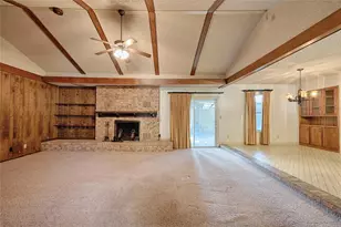 808 Herder Ave, Schulenburg, TX 78956 - Photo 5