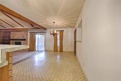 808 Herder Avenue, Schulenburg, TX 78956 - Photo 9