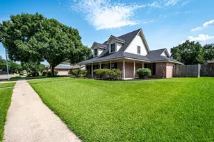 4711 Burning Tree Dr, Baytown, TX 77521 - Photo 5