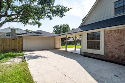 4711 Burning Tree Drive, Baytown, TX 77521 - Photo 9
