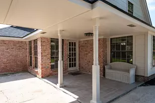4711 Burning Tree Dr, Baytown, TX 77521 - Photo 11