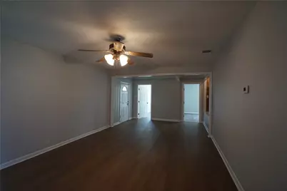 306 Center Way Street, Lake Jackson, TX 77566 - Photo 7