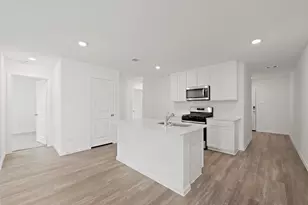 941 Sutherland Fls St, Conroe, TX 77303 - Photo 3