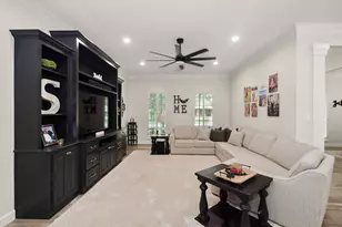 51 Dewberry Ct, Lake Jackson, TX 77566 - Photo 13