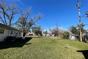 6642 Teluco St, Houston, TX 77055 - Photo 17