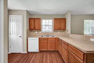 123 Robinson Rd, Oyster Creek, TX 77541 - Photo 9