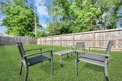 9027 Madera Road #B, Houston, TX 77078 - Photo 49