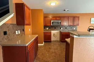 10130 Victoria Chase Ln, Houston, TX 77075 - Photo 5