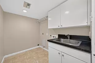 23610 Creekview Dr, Spring, TX 77389 - Photo 17