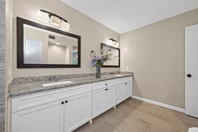 23610 Creekview Drive, Spring, TX 77389 - Photo 25