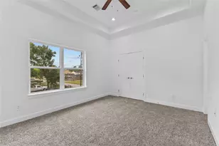 7805 Farnsworth St, Houston, TX 77022 - Photo 21