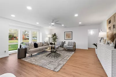5023 Redstart Street, Houston, TX 77035 - Photo 7