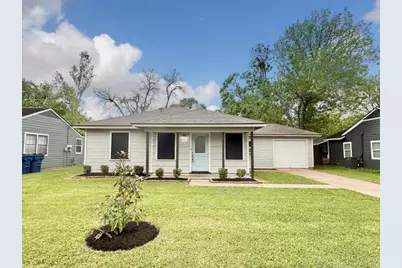 1232 San Felipe Street, Angleton, TX 77515 - Photo 1
