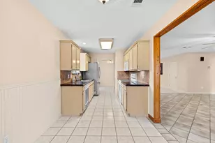 311 Peppertree, Village Mills, TX 77663 - Photo 19