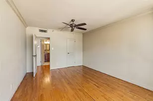 1111 Caroline St, Houston, TX 77010 - Photo 9