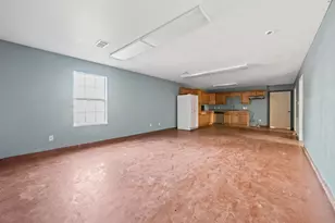 114 Main St, Hull, TX 77564 - Photo 5