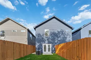 9326 Firnat St, Houston, TX 77016 - Photo 27