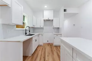 9326 Firnat St, Houston, TX 77016 - Photo 11