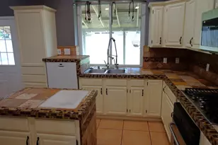 1602 Emerald Lake Ct, Houston, TX 77062 - Photo 7