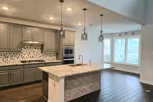 4835 Evergreen Hills Dr, Baytown, TX 77521 - Photo 9