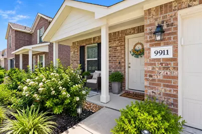 9911 Stoney Spring Lane, Baytown, TX 77521 - Photo 3