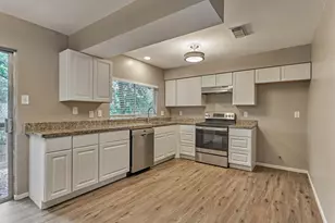 2051 Oak Shores Dr, Kingwood, TX 77339 - Photo 13