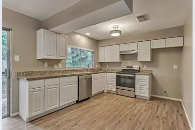 2051 Oak Shores Drive, Kingwood, TX 77339 - Photo 13