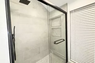16508 Space Center Blvd, Houston, TX 77058 - Photo 13