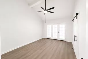 16508 Space Center Blvd, Houston, TX 77058 - Photo 9