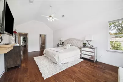 16703 Chestnut Meadow Court, Sugar Land, TX 77479 - Photo 13