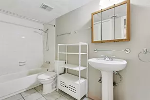 3900 Woodchase Dr, Houston, TX 77042 - Photo 9