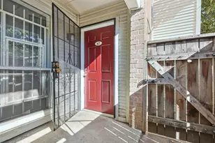 3900 Woodchase Dr, Houston, TX 77042 - Photo 3