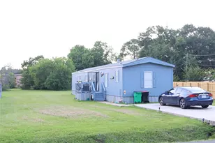 104 106 108 Bob Smith Rd, Baytown, TX 77521 - Photo 9