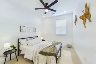 8319 Springwood Cyn Ln, Houston, TX 77055 - Photo 19
