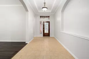 2010 Lincoln Crest Way, Sugar Land, TX 77498 - Photo 9