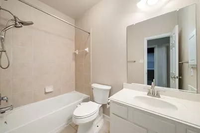 2010 Lincoln Crest Way, Sugar Land, TX 77498 - Photo 33