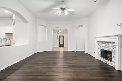 2010 Lincoln Crest Way, Sugar Land, TX 77498 - Photo 11