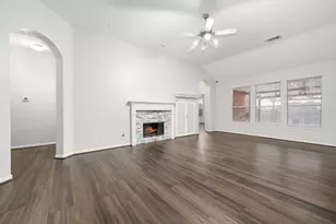 2010 Lincoln Crest Way, Sugar Land, TX 77498 - Photo 13