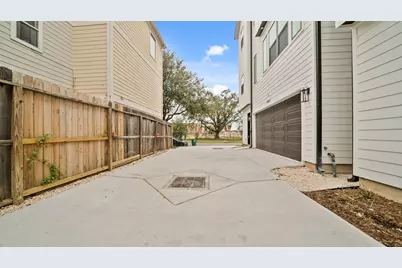 1912 Wheeler Street, Houston, TX 77004 - Photo 7