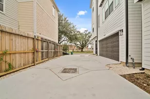 1912 Wheeler St, Houston, TX 77004 - Photo 7