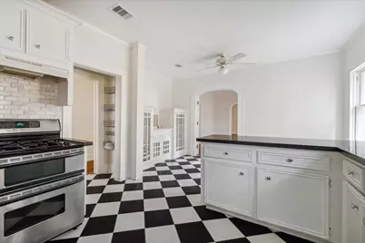 2030 Colquitt Street, Houston, TX 77098 - Photo 9