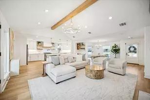 10739 Longmont Dr, Houston, TX 77042 - Photo 11