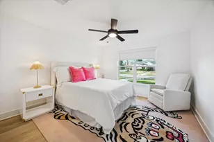 10739 Longmont Dr, Houston, TX 77042 - Photo 21