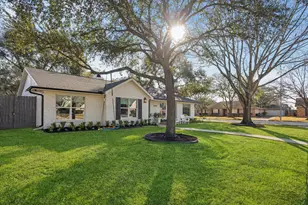 10739 Longmont Dr, Houston, TX 77042 - Photo 33