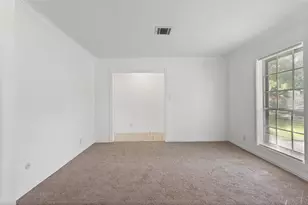 707 Briargrove Dr, Alvin, TX 77511 - Photo 7