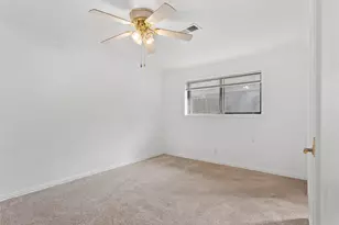707 Briargrove Dr, Alvin, TX 77511 - Photo 15