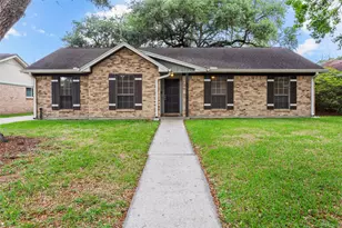 707 Briargrove Dr, Alvin, TX 77511 - Photo 1