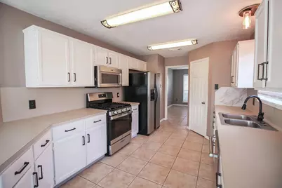 3005 Wood Hollow Drive, League City, TX 77573 - Photo 9